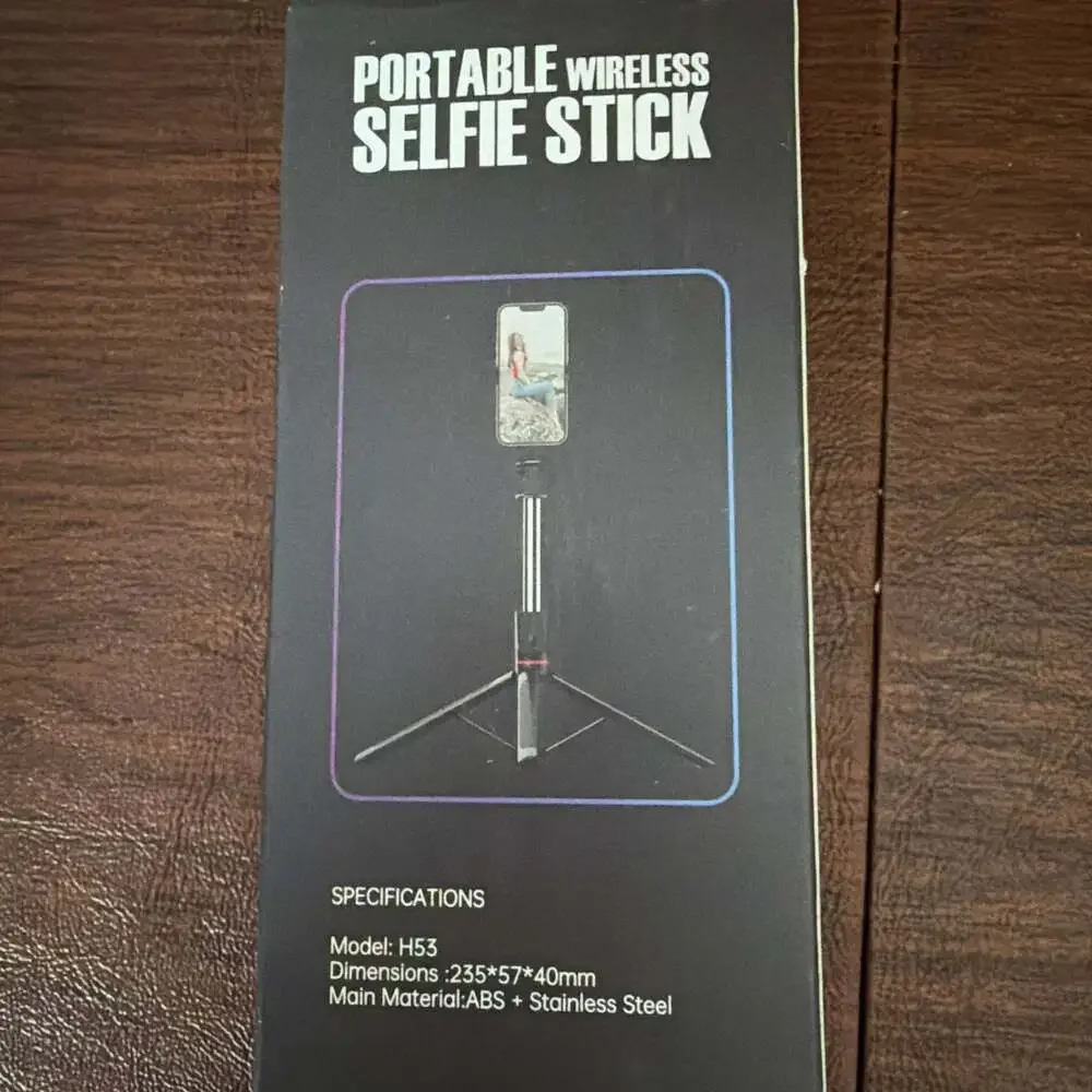 Portable Wireless Bluetooth Selfie Stick - Brand‎ New in Box